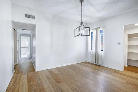 Casa en venta en Orlando, Florida, 2 dormitorios, 113.34 m2 № 2386049 - foto 12