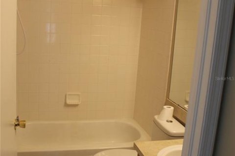 House in Tampa, Florida 3 bedrooms, 150.32 sq.m. № 1849609 - photo 7