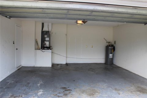 House in Tampa, Florida 3 bedrooms, 150.32 sq.m. № 1849609 - photo 19