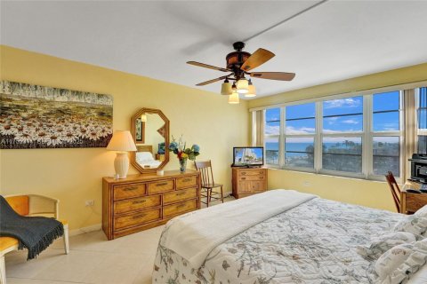 Condo in Hollywood, Florida, 1 bedroom  № 1977490 - photo 4