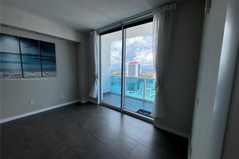 Купить кондоминиум в Халландейл-Бич, Флорида 1 спальня, 81.29м2, № 1846272 - фото 27