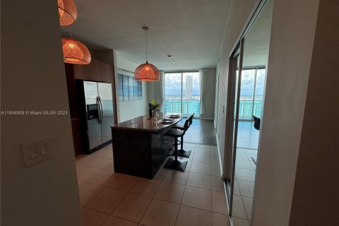 Купить кондоминиум в Халландейл-Бич, Флорида 1 спальня, 81.29м2, № 1846272 - фото 25