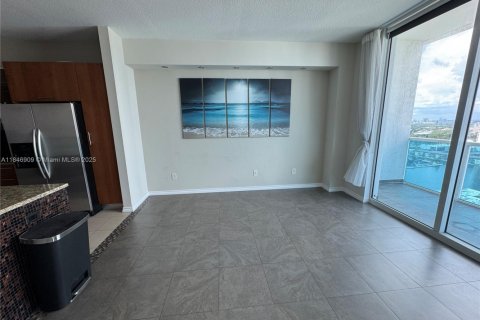 Купить кондоминиум в Халландейл-Бич, Флорида 1 спальня, 81.29м2, № 1846272 - фото 28
