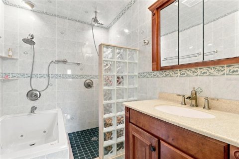 House in Crystal River, Florida 3 bedrooms, 285.4 sq.m. № 2287161 - photo 28