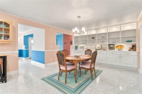 House in Crystal River, Florida 3 bedrooms, 285.4 sq.m. № 2287161 - photo 19