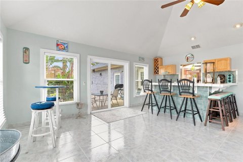House in Crystal River, Florida 3 bedrooms, 285.4 sq.m. № 2287161 - photo 11