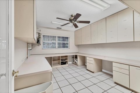 Commercial property in Myakka City, Florida 310.11 sq.m. № 2213890 - photo 16