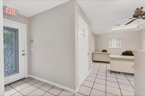 Commercial property in Myakka City, Florida 310.11 sq.m. № 2213890 - photo 11