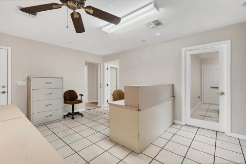 Commercial property in Myakka City, Florida 310.11 sq.m. № 2213890 - photo 15
