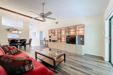 Condo in Tarpon Springs, Florida, 2 bedrooms  № 1825344 - photo 24