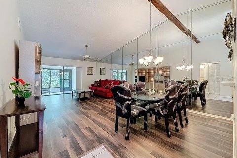 Condo in Tarpon Springs, Florida, 2 bedrooms  № 1825344 - photo 17