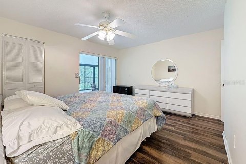 Condo in Tarpon Springs, Florida, 2 bedrooms  № 1825344 - photo 30