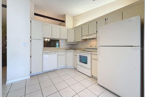 Condo in Tarpon Springs, Florida, 2 bedrooms  № 1825344 - photo 14