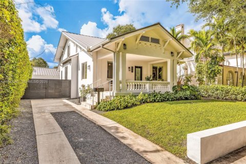 Villa ou maison à vendre à El Portal, Floride: 5 chambres, 277.31 m2 № 2059598 - photo 2