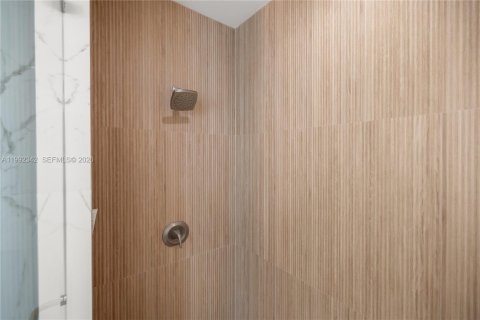 Villa ou maison à vendre à El Portal, Floride: 5 chambres, 277.31 m2 № 2059598 - photo 30