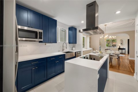 Villa ou maison à vendre à El Portal, Floride: 5 chambres, 277.31 m2 № 2059598 - photo 24