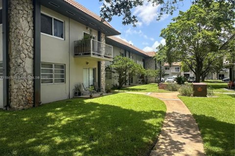Appartement à louer à Miami Lakes, Floride: 1 chambre, 72 m2 № 1847674 - photo 19