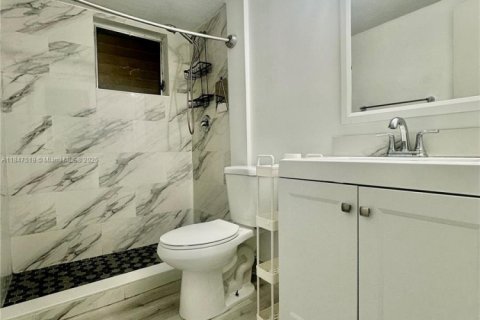 Appartement à louer à Miami Lakes, Floride: 1 chambre, 72 m2 № 1847674 - photo 8