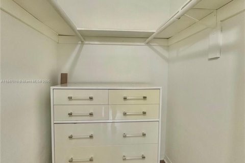 Appartement à louer à Miami Lakes, Floride: 1 chambre, 72 m2 № 1847674 - photo 10