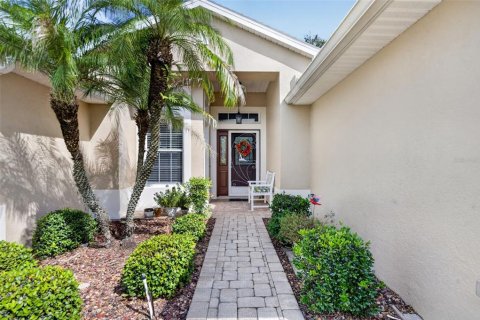 House in Tavares, Florida 2 bedrooms, 154.03 sq.m. № 2393571 - photo 4