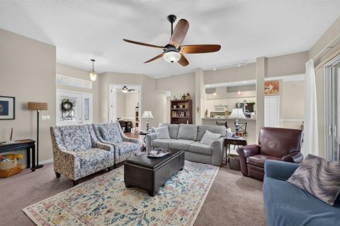 House in Tavares, Florida 2 bedrooms, 154.03 sq.m. № 2393571 - photo 11