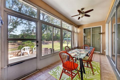 House in Tavares, Florida 2 bedrooms, 154.03 sq.m. № 2393571 - photo 28