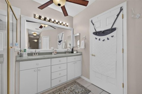 House in Tavares, Florida 2 bedrooms, 154.03 sq.m. № 2393571 - photo 25
