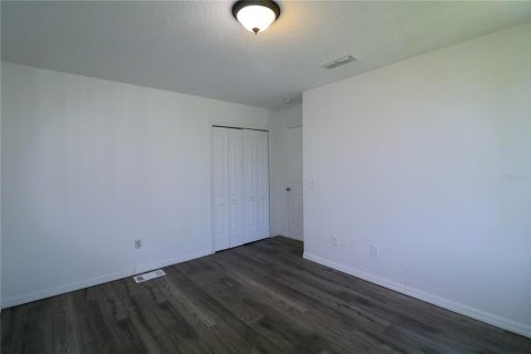 Townhouse in Davenport, Florida 4 bedrooms, 168.25 sq.m. № 1870449 - photo 17