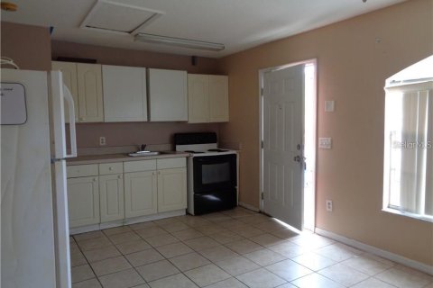 Townhouse in Davenport, Florida 4 bedrooms, 168.25 sq.m. № 1870449 - photo 25