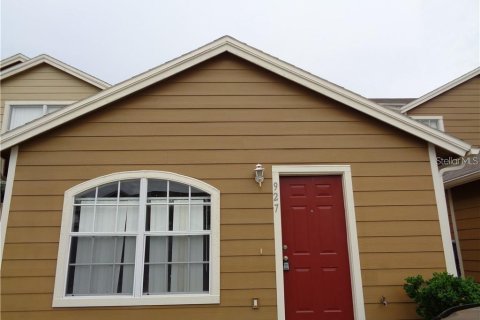 Townhouse in Davenport, Florida 4 bedrooms, 168.25 sq.m. № 1870449 - photo 21