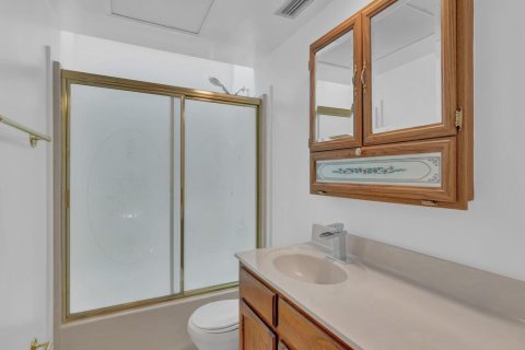 Villa ou maison à louer à Vero Beach, Floride: 4 chambres, 220.55 m2 № 2087862 - photo 9