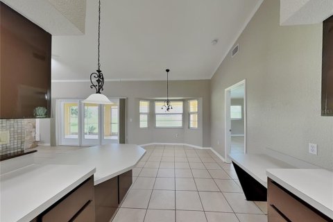 Casa en alquiler en Punta Gorda, Florida, 3 dormitorios, 207.54 m2 № 1910194 - foto 7