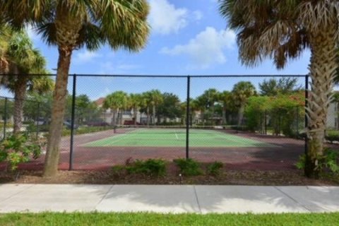 Condominio en alquiler en Stuart, Florida, 2 dormitorios, 110.65 m2 № 1141182 - foto 1