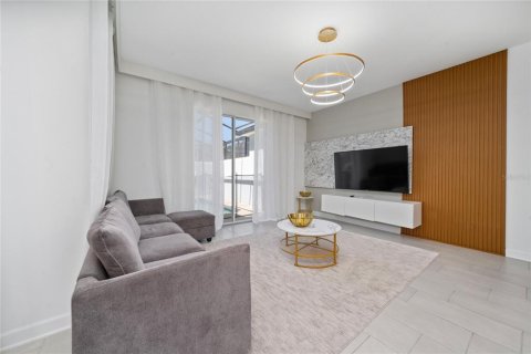 Купить таунхаус в Киссимми, Флорида 6 комнат, 176.7м2, № 1717863 - фото 15
