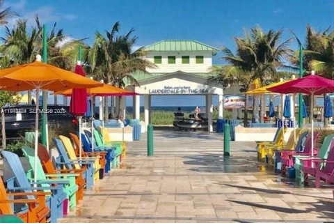 Condo à Lauderdale-by-the-Sea, Floride, 2 chambres  № 2007674