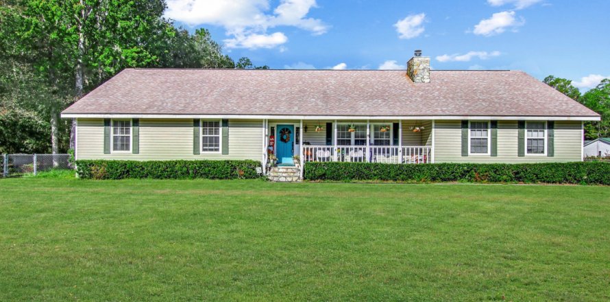 House in Callahan, Florida 4 bedrooms, 239.04 sq.m. № 827008