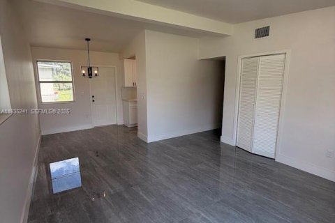 Villa ou maison à vendre à Fort Lauderdale, Floride: 3 chambres, 85.47 m2 № 1993431 - photo 23