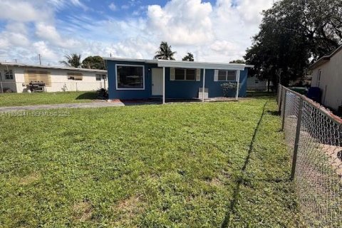 Villa ou maison à vendre à Fort Lauderdale, Floride: 3 chambres, 85.47 m2 № 1993431 - photo 2