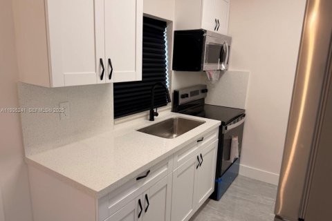 Villa ou maison à vendre à Fort Lauderdale, Floride: 3 chambres, 85.47 m2 № 1993431 - photo 25