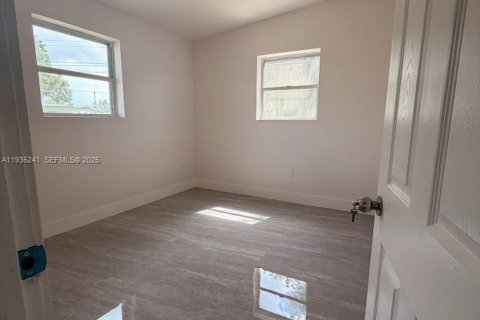 Villa ou maison à vendre à Fort Lauderdale, Floride: 3 chambres, 85.47 m2 № 1993431 - photo 18