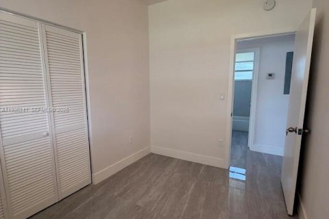 Villa ou maison à vendre à Fort Lauderdale, Floride: 3 chambres, 85.47 m2 № 1993431 - photo 14