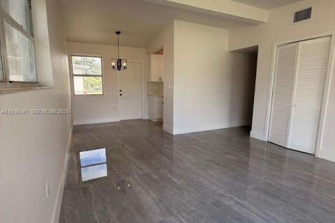 Villa ou maison à vendre à Fort Lauderdale, Floride: 3 chambres, 85.47 m2 № 1993431 - photo 9