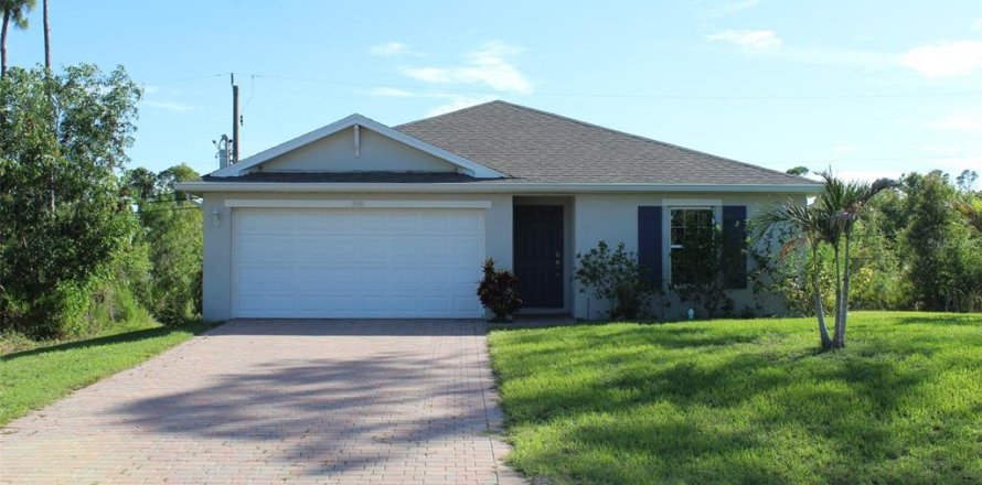 Villa ou maison à Port Charlotte, Floride 4 chambres, 137.96 m2 № 2302310