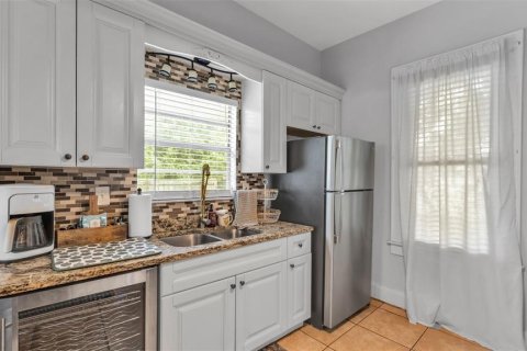 House in Lakeland, Florida 2 bedrooms, 89.37 sq.m. № 1904885 - photo 14