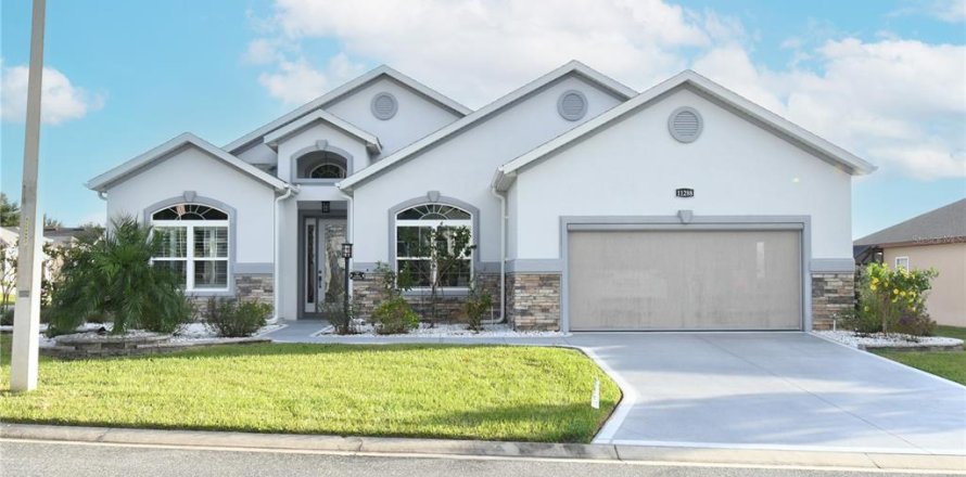 Villa ou maison à Summerfield, Floride 3 chambres, 176.05 m2 № 2425733