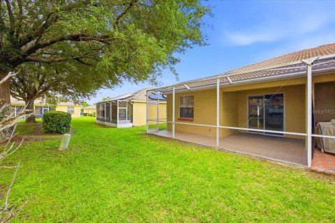 Villa ou maison à louer à Poinciana, Floride: 3 chambres, 116.03 m2 № 2387388 - photo 5