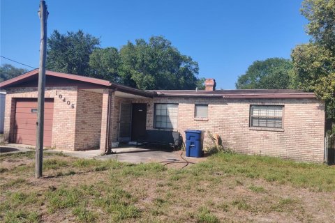 House in Tampa, Florida 3 bedrooms, 82.78 sq.m. № 2113020