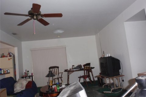 Casa en venta en Tampa, Florida, 3 dormitorios, 82.78 m2 № 2113020 - foto 3