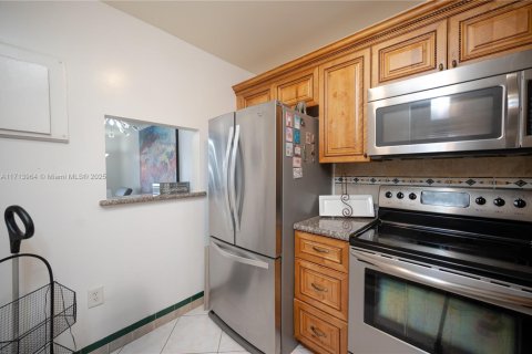 Купить кондоминиум в Санрайз, Флорида 2 спальни, 78.97м2, № 1764974 - фото 8