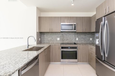 Купить кондоминиум в Дорал, Флорида 2 спальни, 94.76м2, № 1864136 - фото 5